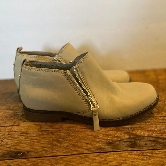 Hush Puppies Leather Side Zipper Botties Women Size 7.5W - Picture 3 of 11